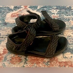 Teva sandals. Size 8 women’s. GUC.